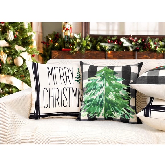 Set of 4 Christmas Pillow Covers 18x18 - Picture 4 of 5